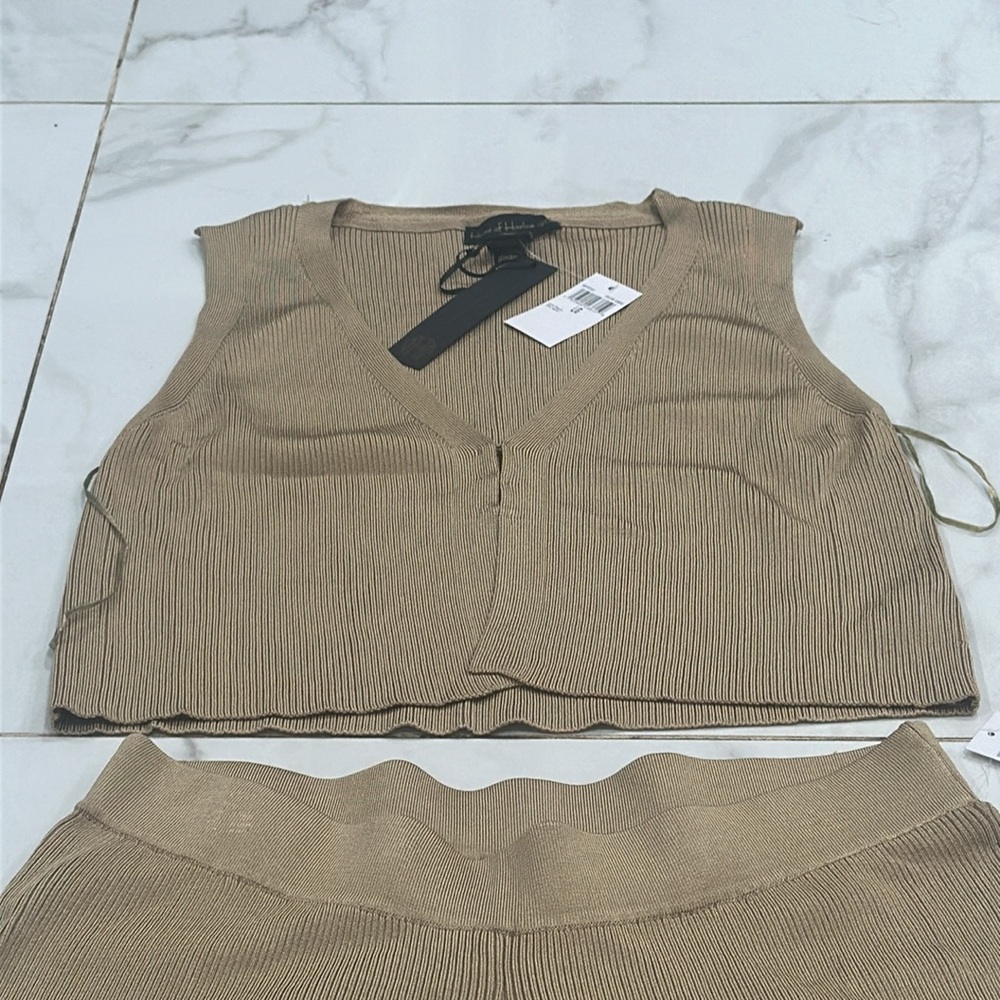 House of Harlow 1960 size large brand new with tags set - Picture 3 of 6